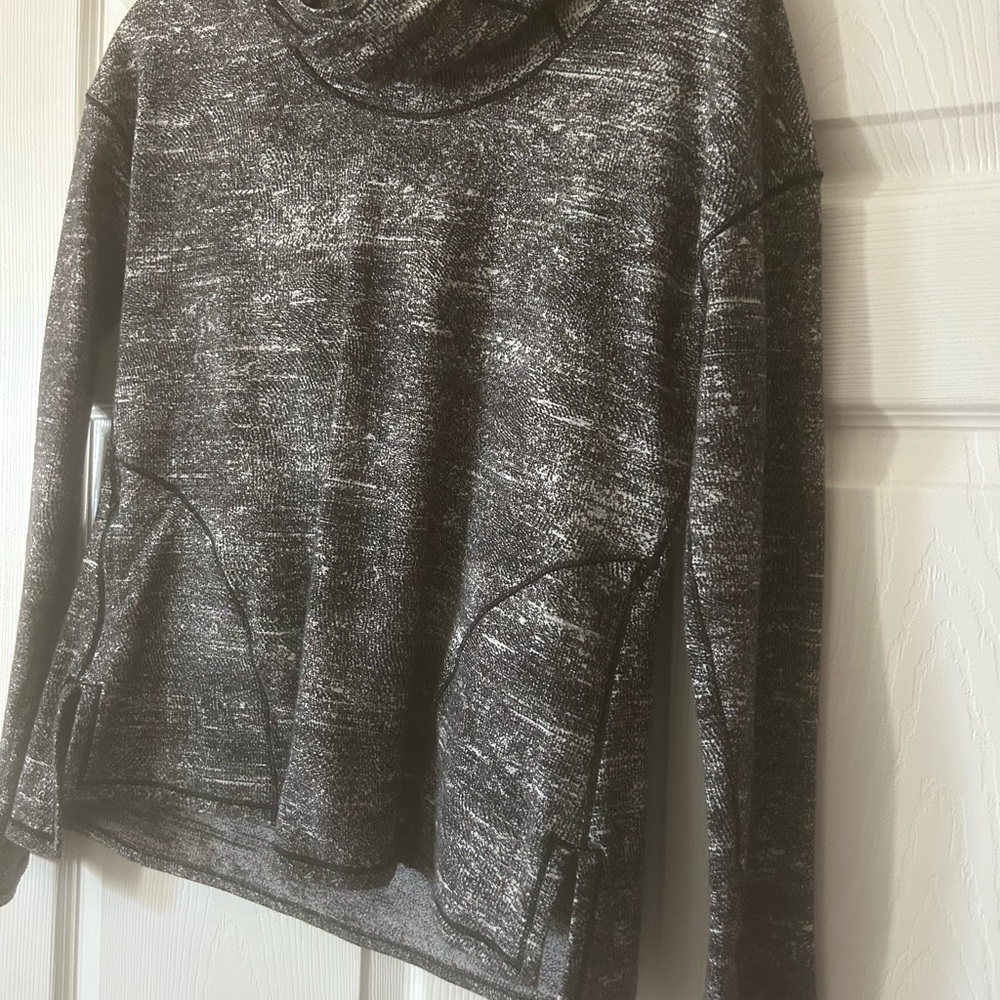 Lululemon Endeavor Pullover W Hood. Black White S… - image 6